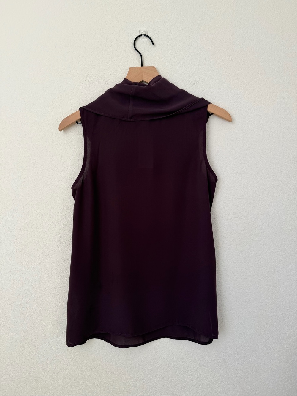 Cabi Surround Drapey Cowl Neck Sleeveless Chiffon Blouse Top 3978 Plum Sz Small — image 5 of 8